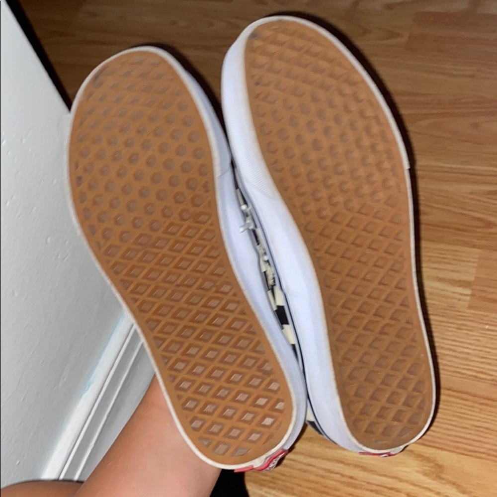 vans - Picture 2 of 4